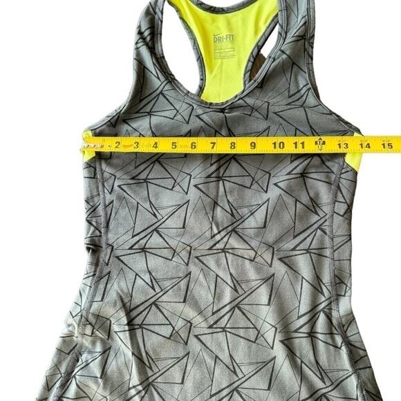 Nike Dry Fit Tank Top Womens Size Medium Trainer Workout Top Gray and Yellow - Picture 3 of 7
